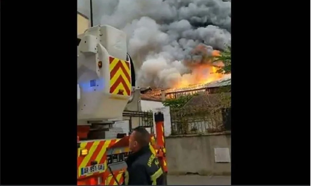 Γαλλία: Οι Βερσαλλίες φλέγονται! (videos)