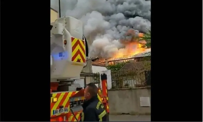 Γαλλία: Οι Βερσαλλίες φλέγονται! (videos)