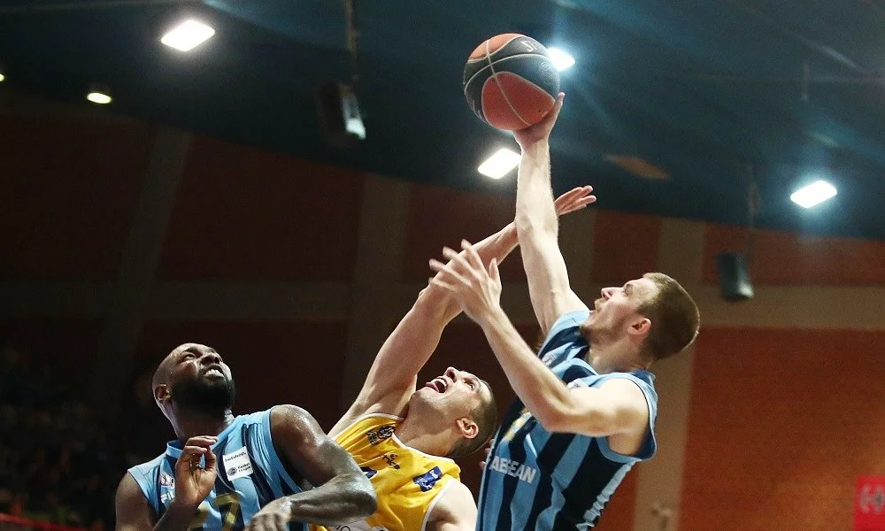 Λαύριο - Κολοσσός 69-71: «Φωτιά» στη μάχη της παραμονής