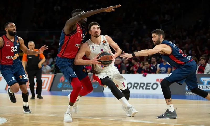 Μπασκόνια - ΤΣΣΚΑ Μόσχας 77-84: Με εκτελεστή τον Ντε Κολό
