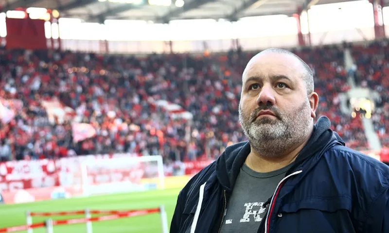 Καραπαπάς: «Κάνει πόλεμο στον Ολυμπιακό»