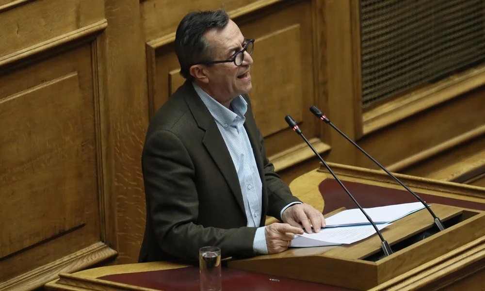 Ανάσταση 2019: Πολιτικός σε 18 λιτανείες!