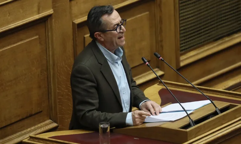 Ανάσταση 2019: Πολιτικός σε 18 λιτανείες!