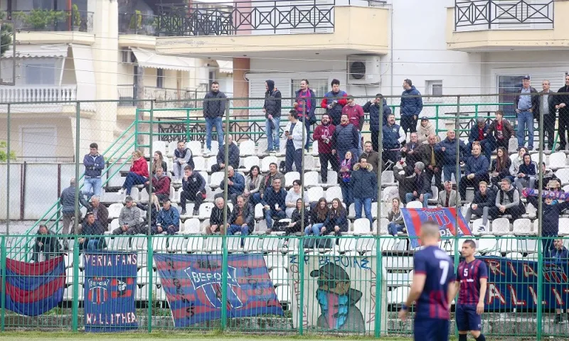 Υπέρ των δύο ομίλων στην Football League και η Βέροια
