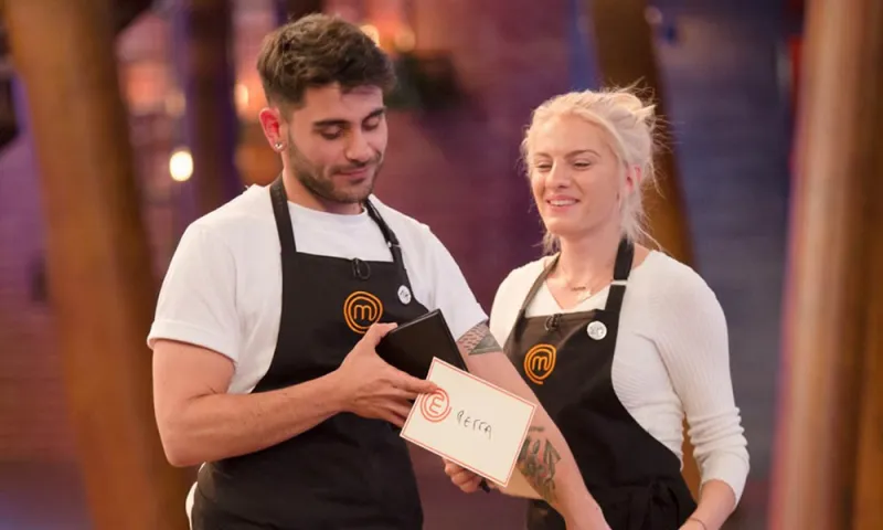 Master Chef spoiler 3/5: Αποχώρηση με... πολύ κλάμα! (vids)
