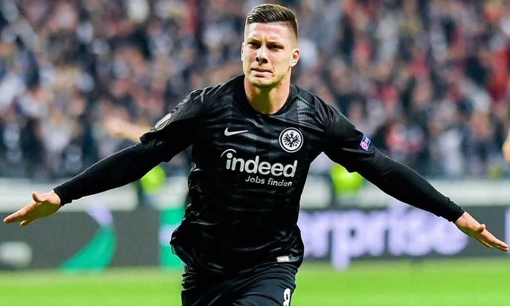 Ρεάλ: Οριστική η συμφωνία με Γιόβιτς