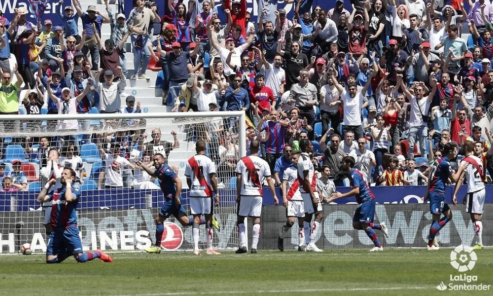 La Liga: «Βύθισε» τη Βαγιεκάνο η Λεβάντε