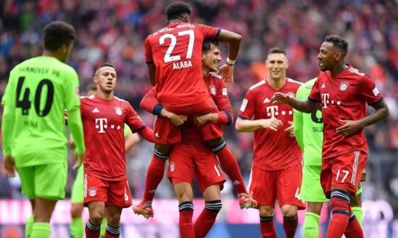 Bundesliga: Η Μπάγερν έδειξε τα... δόντια της (vid)