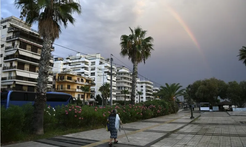 Καιρός 7/5: Ψύχρα και βροχές για την Τρίτη