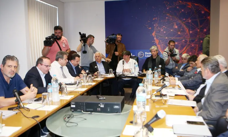 Σε εξέλιξη η σύσκεψη στον ΕΣΑΚΕ - Παρών ο Γιαννακόπουλος