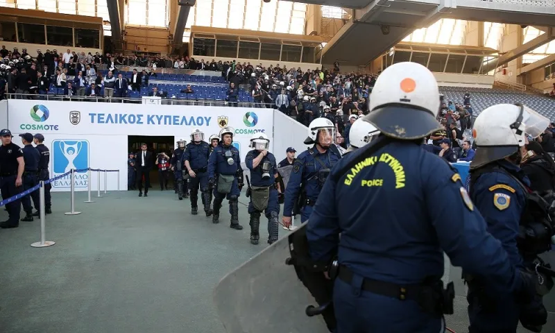 ΠΑΟΚ - ΑΕΚ: Μετακίνηση οπαδών ή εκκένωση!