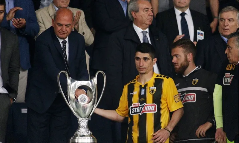 Μάνταλος: «Είμαι σίγουρος πως ήταν πέναλτι» (vid)