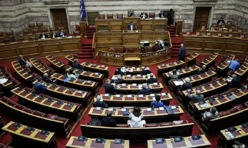 13η σύνταξη: Κατατέθηκε στη Βουλή η τροπολογία