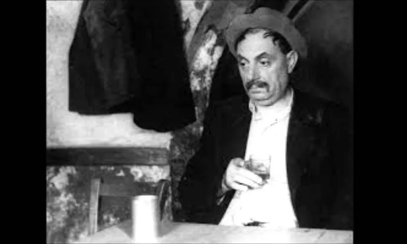 Προπονεί απόγευμα για να είναι ξεμέθυστος!