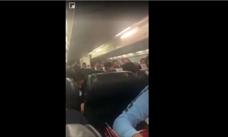 Μάντσεστερ Σίτι: Προκλητικά συνθήματα για τη Λίβερπουλ (vids)