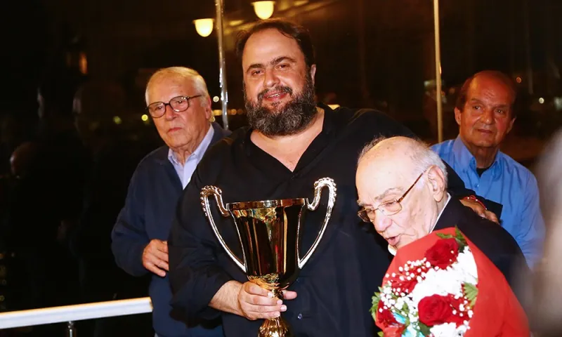 Ολυμπιακός: Βραβεύτηκε ο Μαρινάκης από τους Βετεράνους