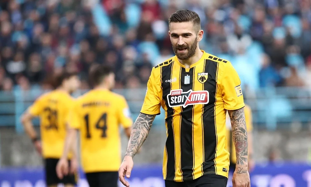 AEK: Το «αντίο» της κυρίας Λιβάια... άναψε φωτιές (pic)