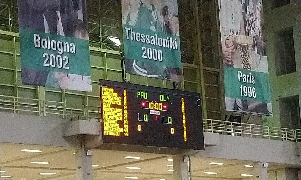 Παναθηναϊκός: Προθέρμανση σε άδειο παρκέ (vids)