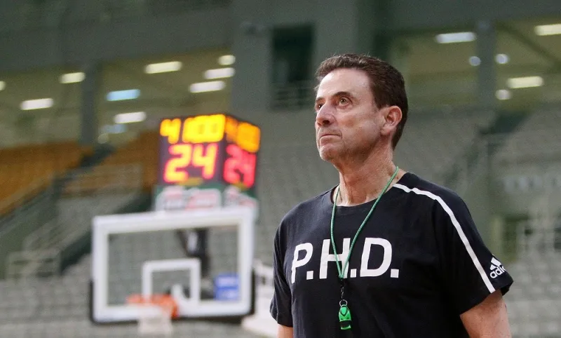 Πιτίνο: «Θα ξυριστώ όταν παίξουμε…»