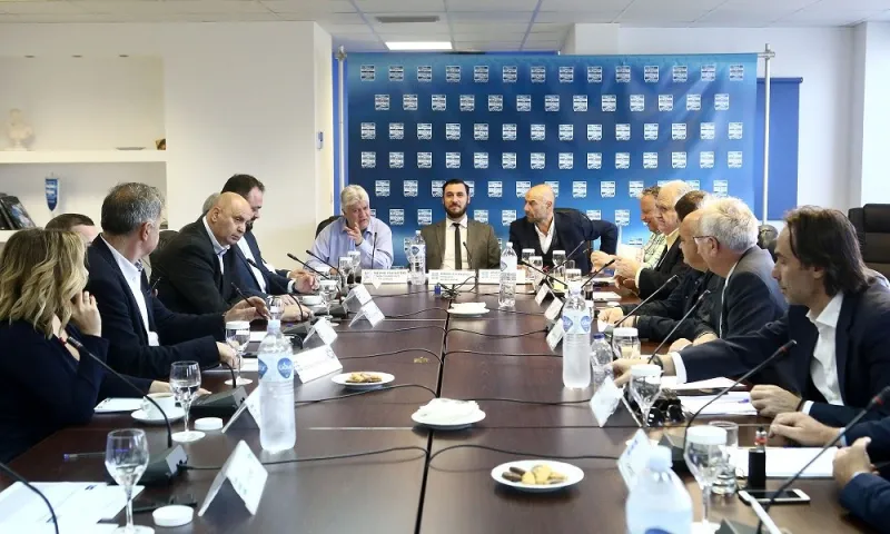Super League: Οι τρεις προτάσεις διεξαγωγής για τη σεζόν 2019-2020