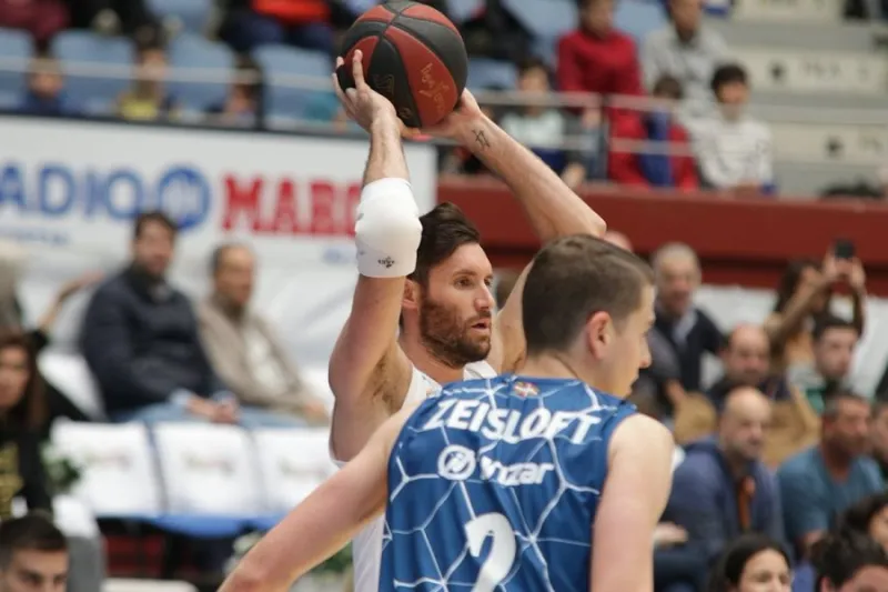 ACB: Στην κορυφή η Ρεάλ, τα ζευγάρια στα πλέι οφ