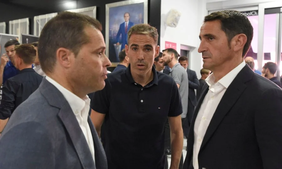 Ρέγες: Και ο Μ. Χιμένεθ στο λαϊκό προσκύνημα (vids+pics)