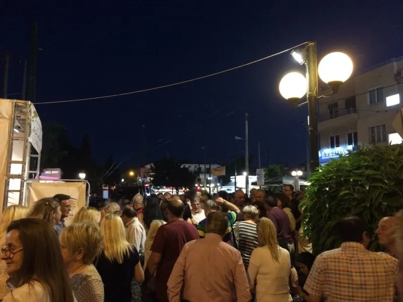 Γλέντι στη Νέα Φιλαδέλφεια για τον Βούρο (vid)