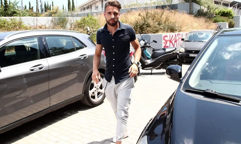 ΑΕΚ: Επίσημα «κιτρινόμαυρος» ο Παουλίνιο (pics)