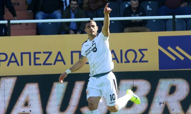 Γιακουμάκης: Μπρέντα, με τα... όσα! (vid)