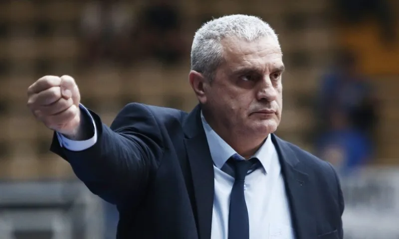Περιστέρι: Τέλος και τυπικά ο Πεδουλάκης