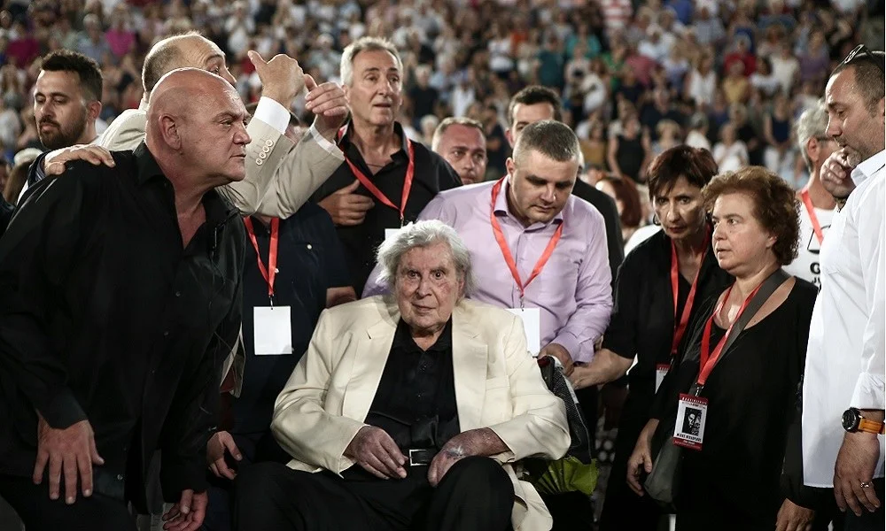 Μίκης Θεοδωράκης: Ήταν κι εκείνος εκεί