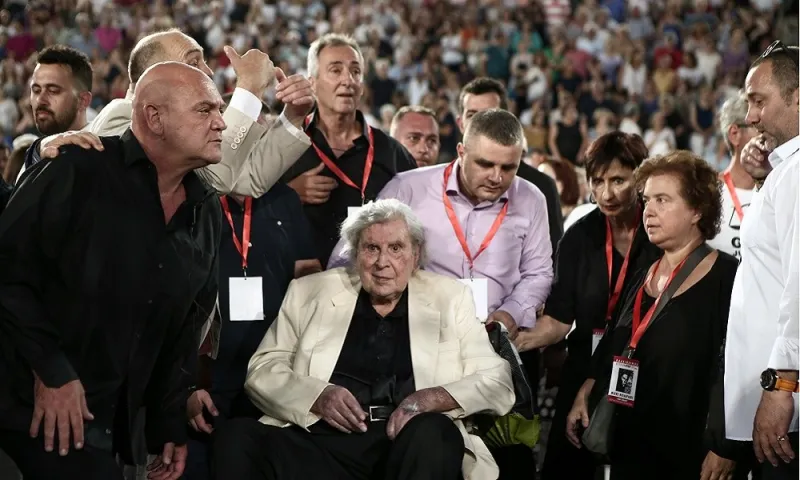 Μίκης Θεοδωράκης: Ήταν κι εκείνος εκεί