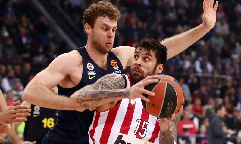 Μέλι: Συνεχίζει στο NBA και τους Πέλικανς!