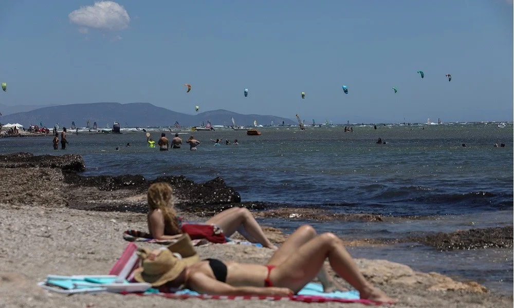 Καιρός (1/7): Πλησιάζει ο καύσωνας (vids)