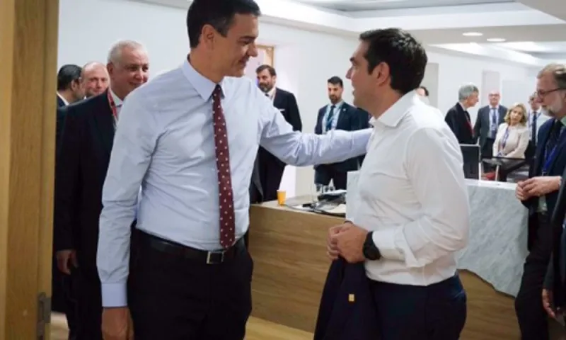 Ευρώπη: Oλονύκτιο θρίλερ - Παραμένει ακέφαλη