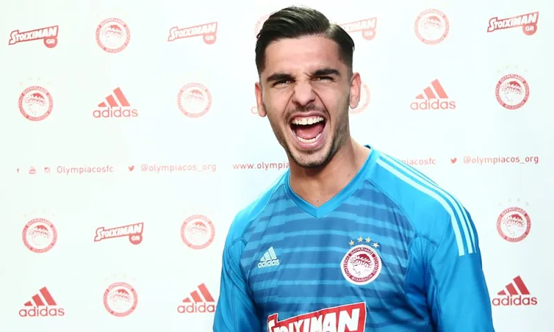 Σιαμπάνης: «Όνειρο ζωής ο θρύλος» (pic)