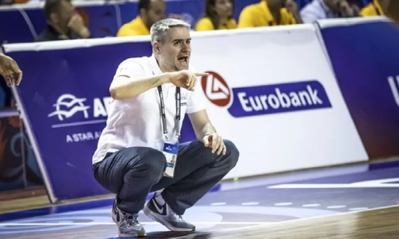 Καστρίτης: «Πιστεύουμε πολύ στα παιδιά της Εθνικής U19»
