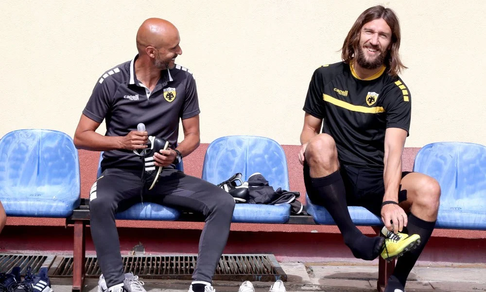 AEK: Ο Τσιγκρίνσκι προπονήθηκε, χαλαρά ο Ζεράλδες