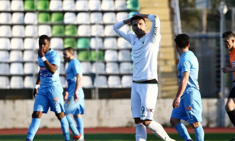 ΑΕΛ: «Στοπ» Πέτριτς σε Μαρκόφσκι, αλλά...