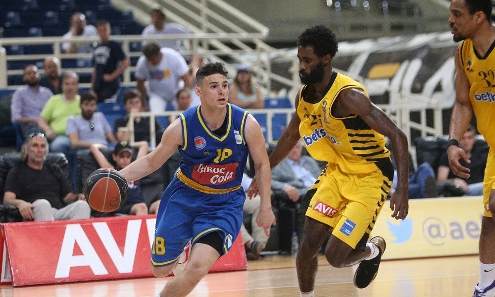 Καράμπελας: Καλύτερος νέος παίκτης της Basket League!