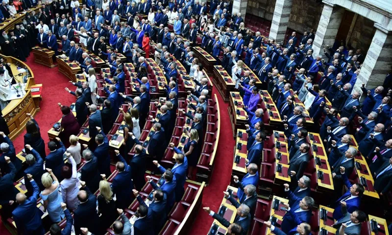 Κυβέρνηση: Άλλο να είσαι αντιπολίτευση και άλλο να παίρνεις αποφάσεις...