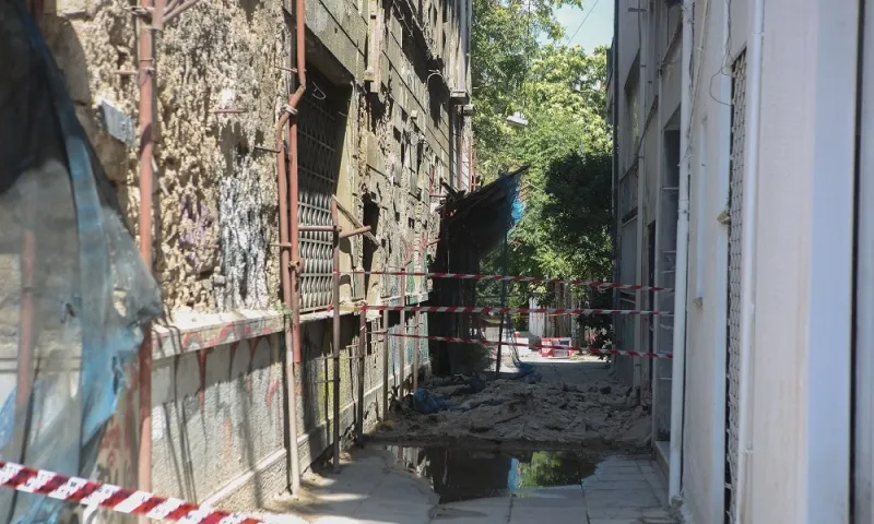 Σεισμός: Κατεδαφίζονται 13 κτήρια στην Αθήνα
