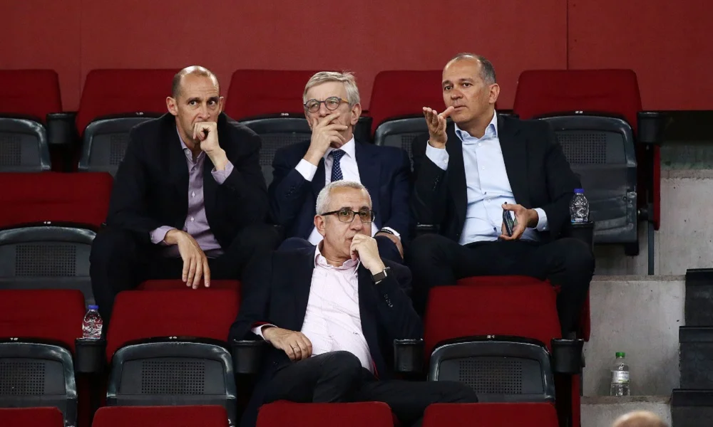 Πρόστιμα σε Ολυμπιακό και Αγγελόπουλους