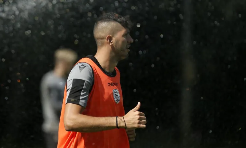 Χατζηισαΐας: Αντίο στον ΠΑΟΚ με... τύμπανο και θύρα 4 (pic)