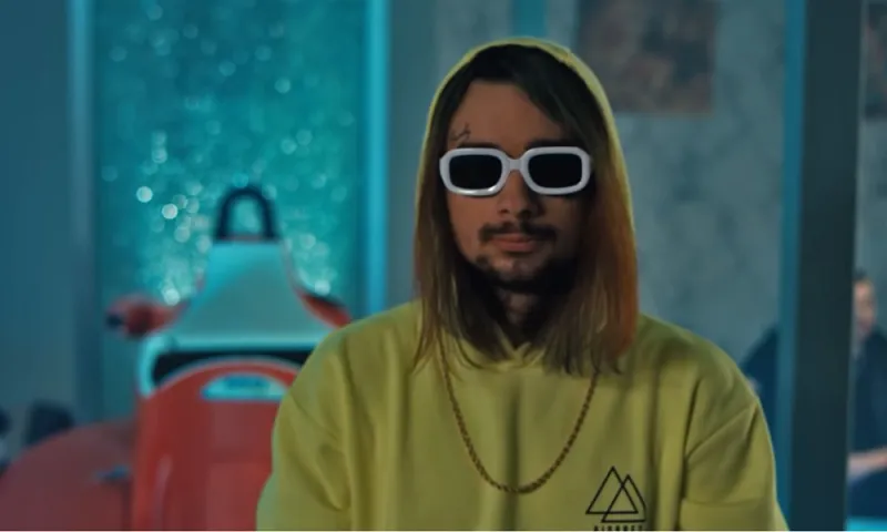 Sin Boy: Το «Mama» έγινε και ρεμπέτικο! (video)