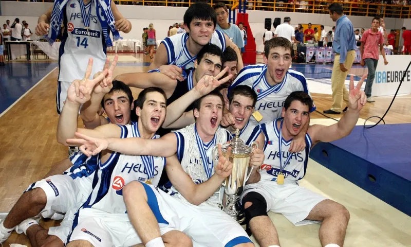 3 Αυγούστου: Η Εθνική Εφήβων στην κορυφή της Ευρώπης (pics)