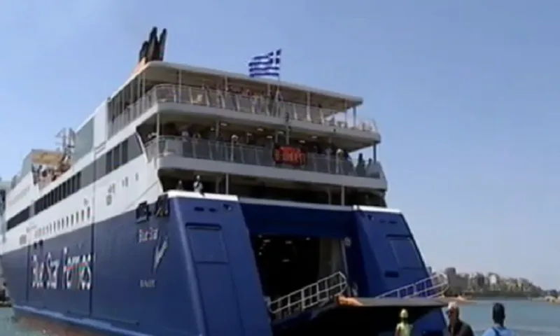 Blue Star Naxos: Απίστευτη ταλαιπωρία για 1.365 επιβάτες του (vid)