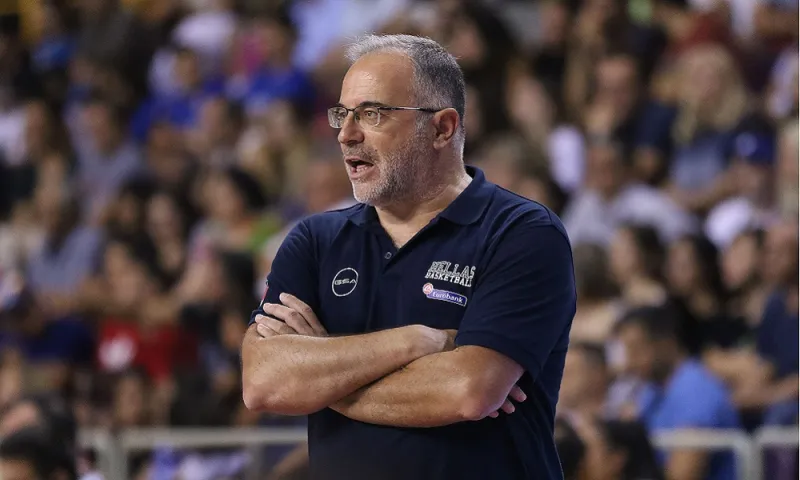Σκουρτόπουλος: «Δεν... προσγειώθηκε ξαφνικά ο Γιάννης» (vid)