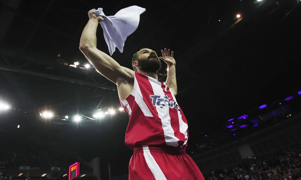 Ολυμπιακός: Θρυλικό ρεκόρ 28 σερί συμμετοχών!