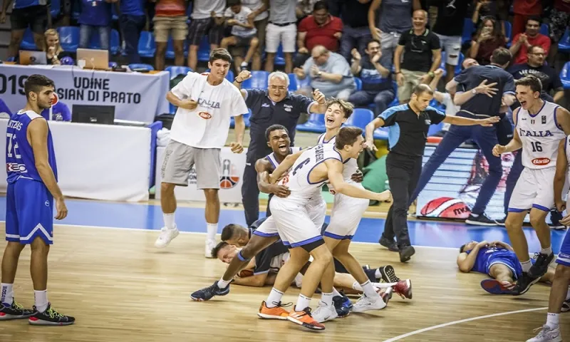 Εθνική Παίδων: Ιταλία - Ελλάδα 64-63